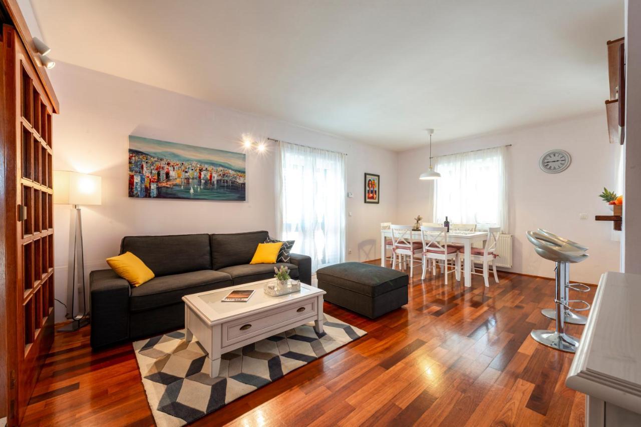 Apartment Miljas ツァヴタット エクステリア 写真