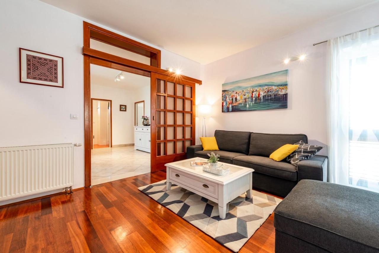 Apartment Miljas ツァヴタット エクステリア 写真