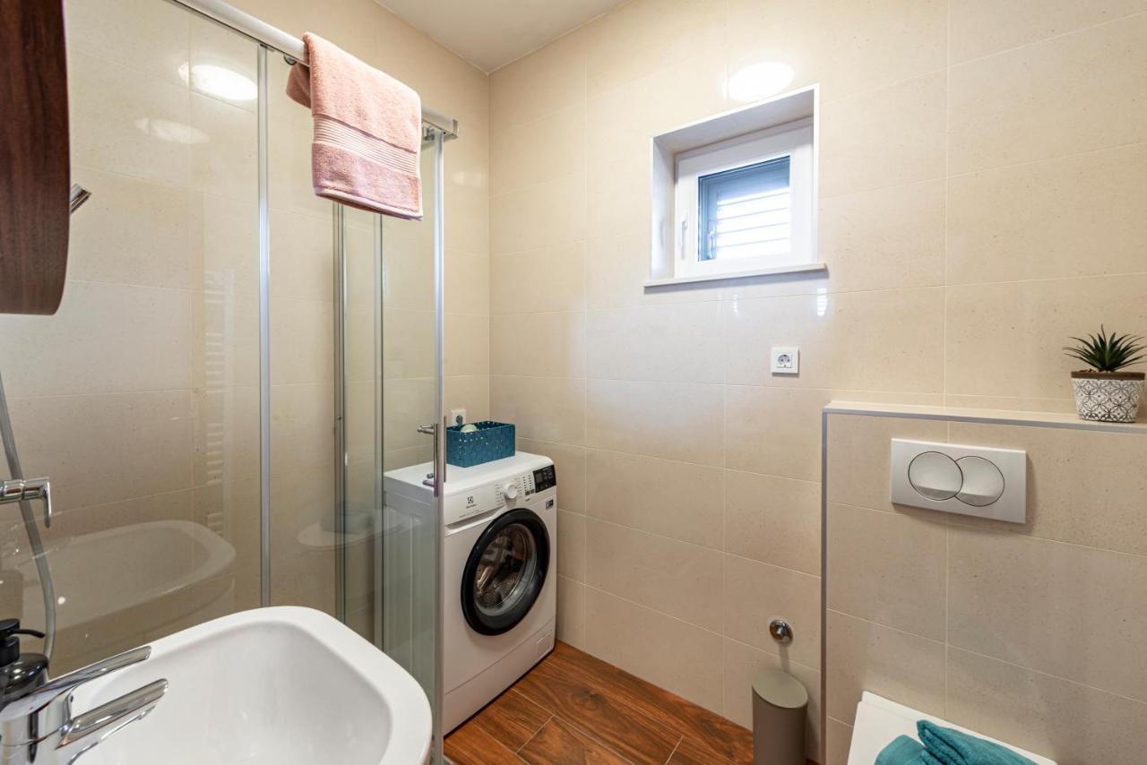 Apartment Miljas ツァヴタット エクステリア 写真