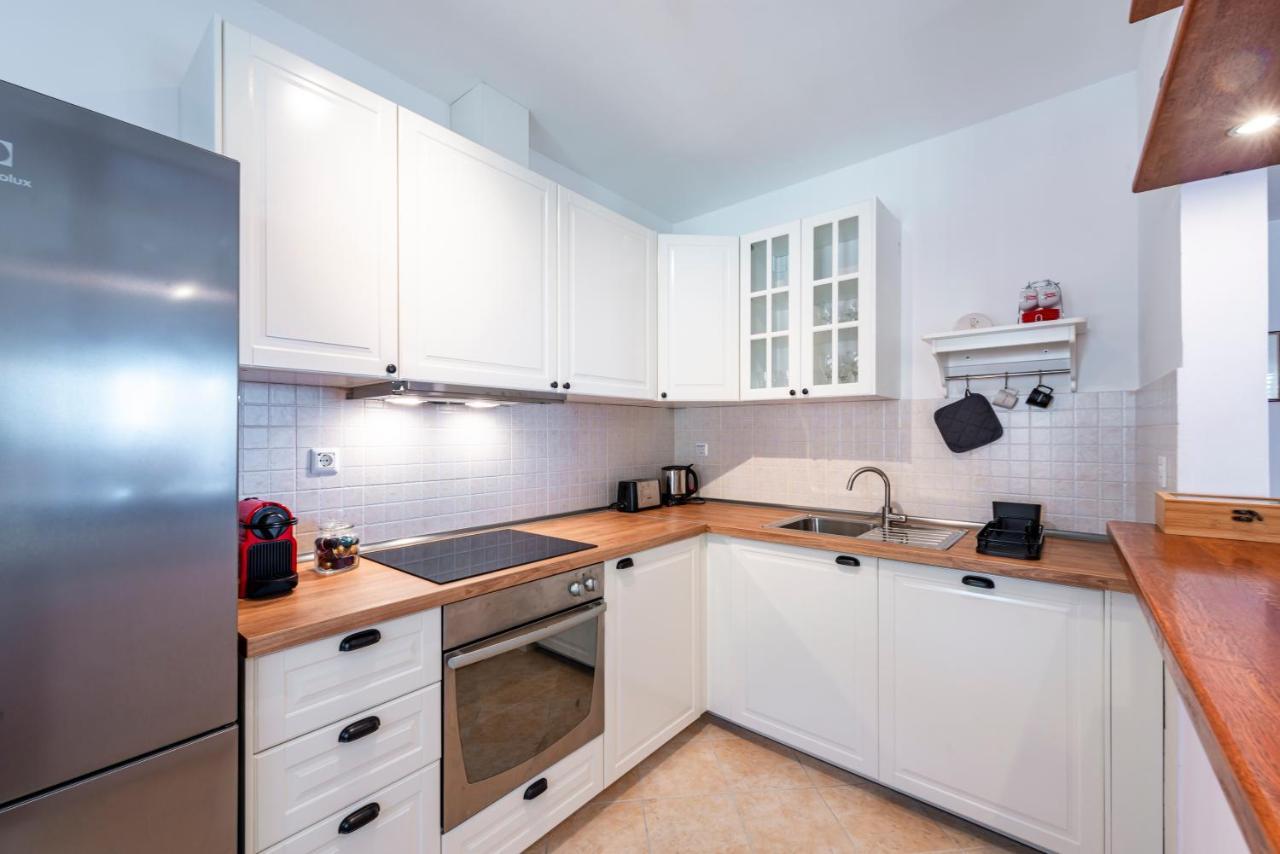 Apartment Miljas ツァヴタット エクステリア 写真