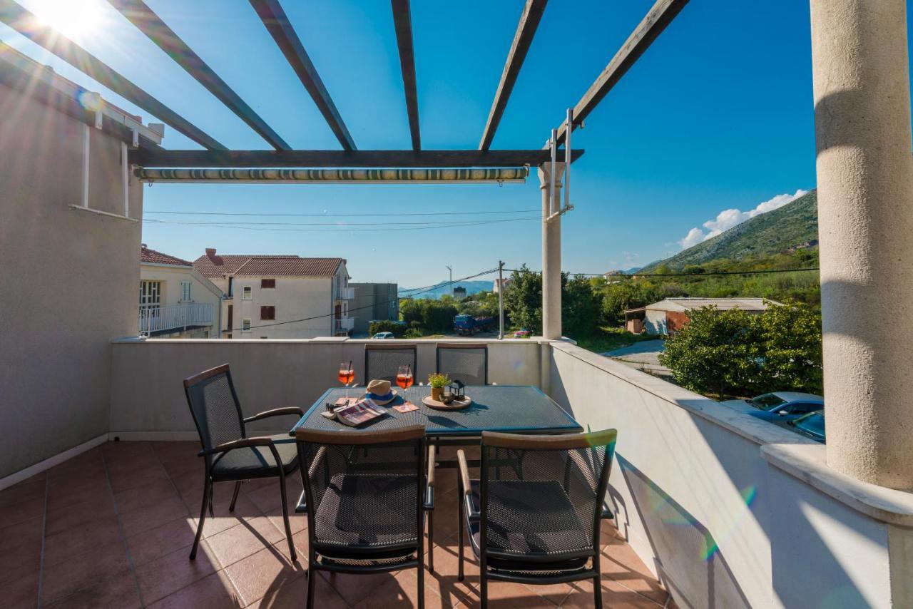 Apartment Miljas ツァヴタット エクステリア 写真